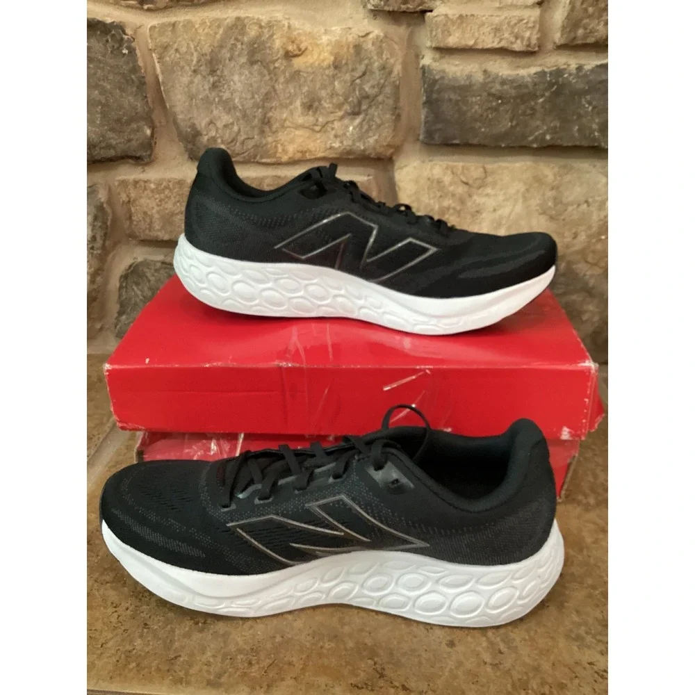 New Balance Fresh Foam 680 v8 Size Mens 9.5 Womens 11 Running Shoes Black Grey